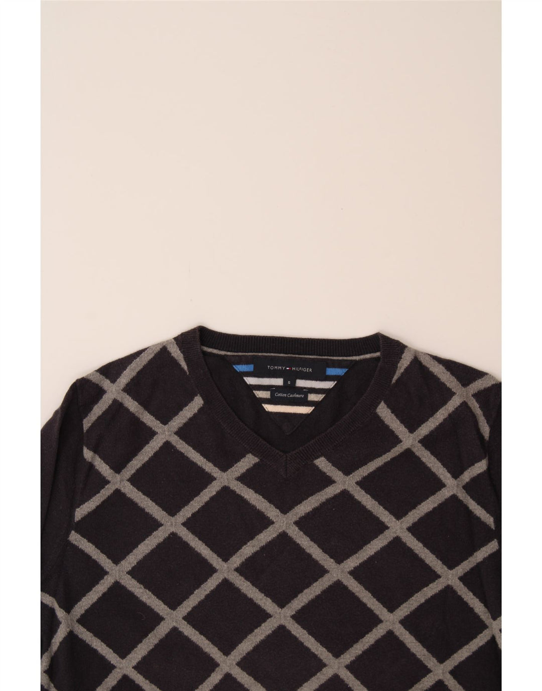 TOMMY HILFIGER Mens V-Neck Jumper Sweater Medium Navy Blue Argyle/Diamond Vintage Tommy Hilfiger and Second-Hand Tommy Hilfiger from Messina Hembry 
