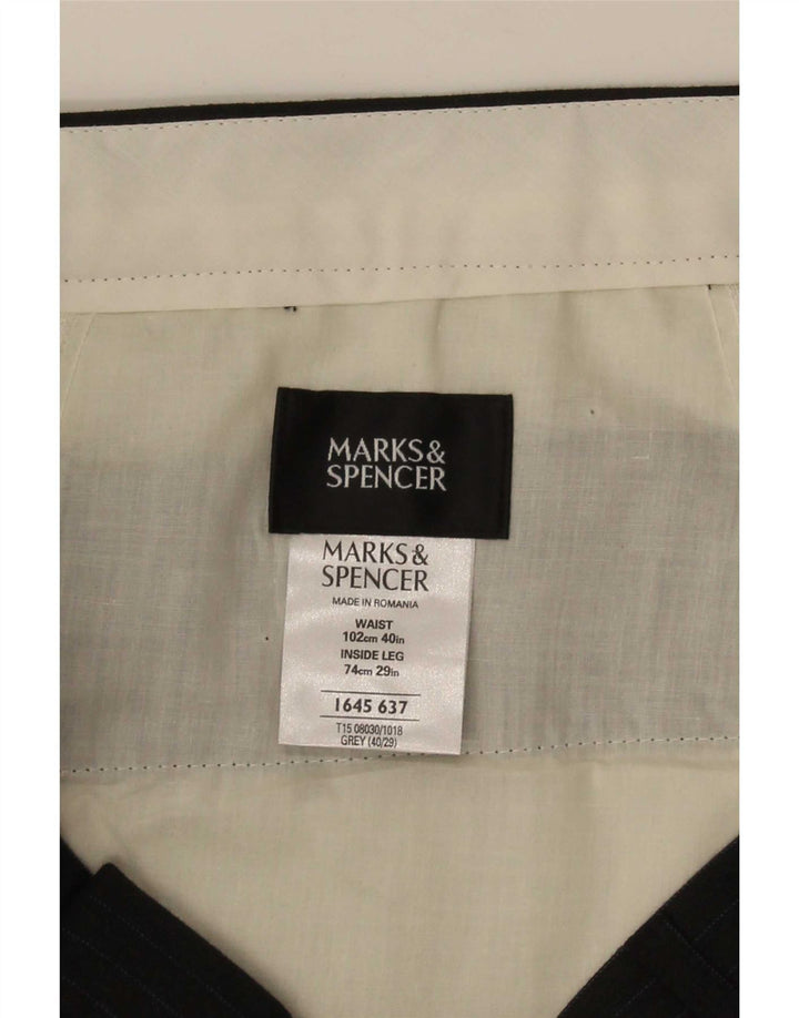Pantaloni chino dritti da uomo Marks & Spencer W40 L29 gessato grigio