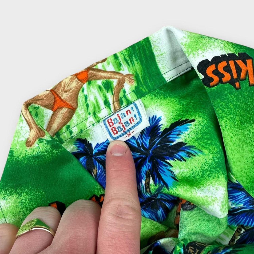 Camicia hawaiana - media