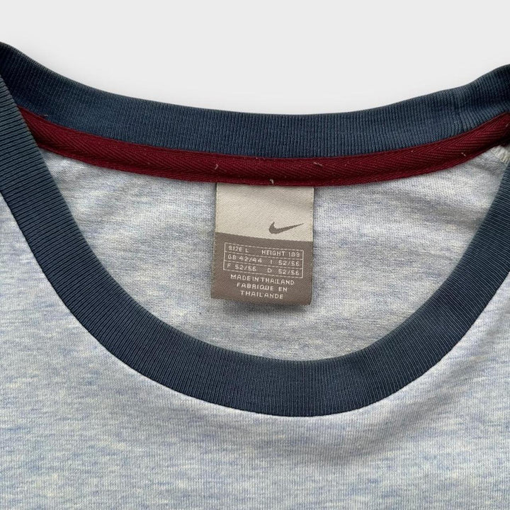 T-shirt con bandiera Y2K Nike USA - grande (vestita come una XL)