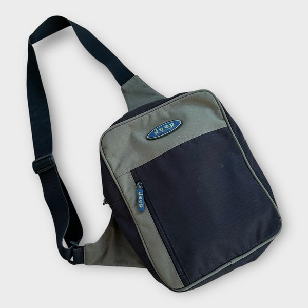 Borsa tattica Jeep con una tracolla