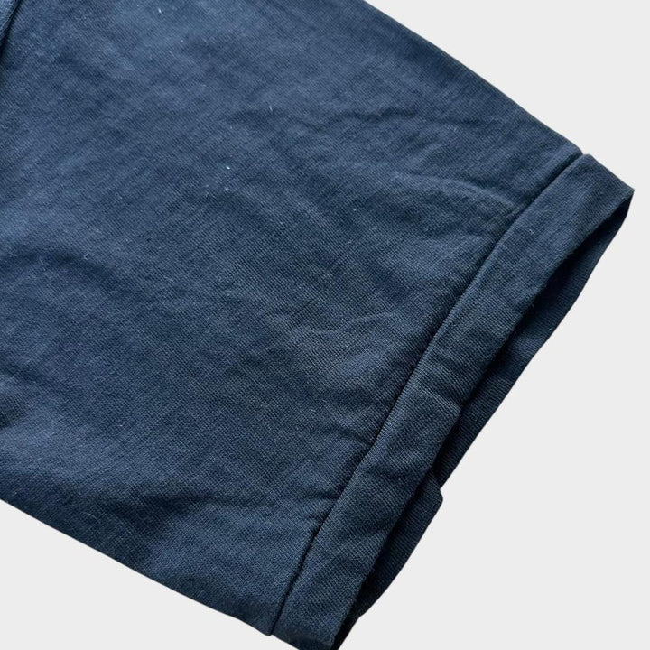 T-shirt grafica vintage delle forze speciali - media