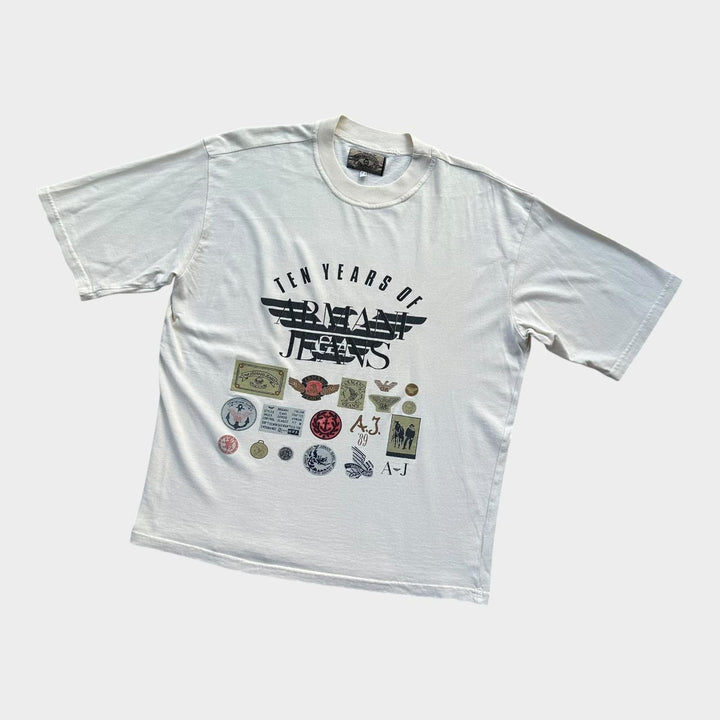 T-shirt grafica vintage Armani Jeans - media