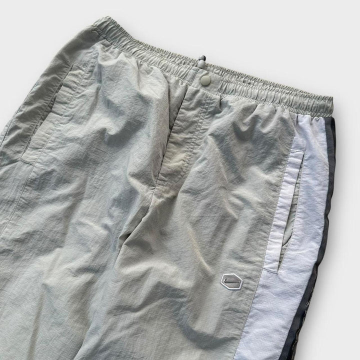 Pantaloni sportivi Nike con logo esagonale - XL (elasticizzati)