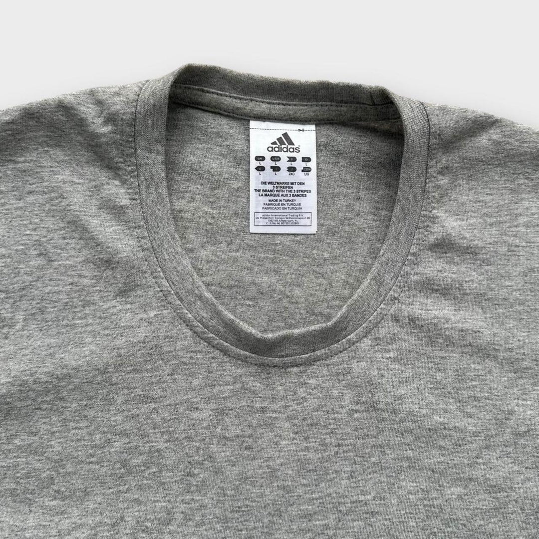 T-shirt grafica Adidas - grande