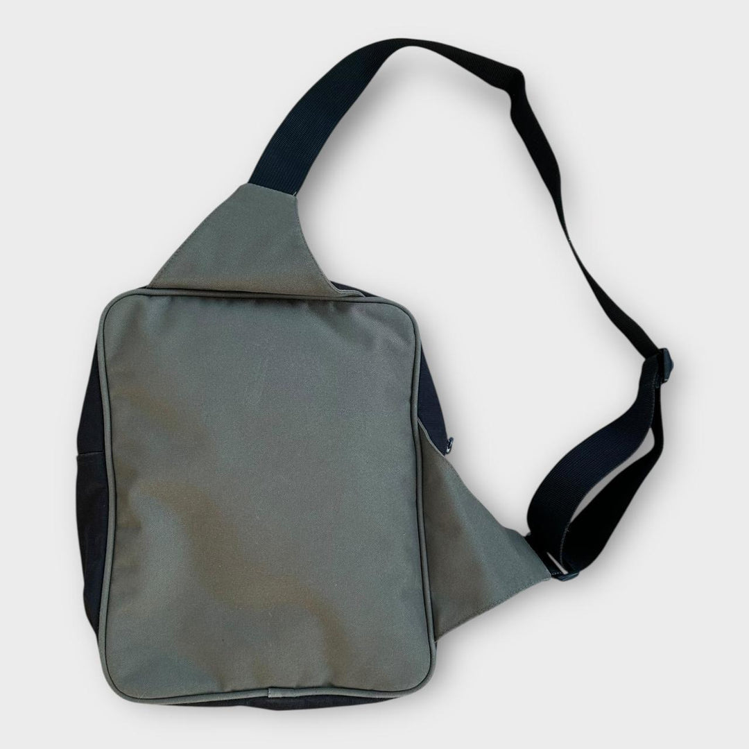 Borsa tattica Jeep con una tracolla