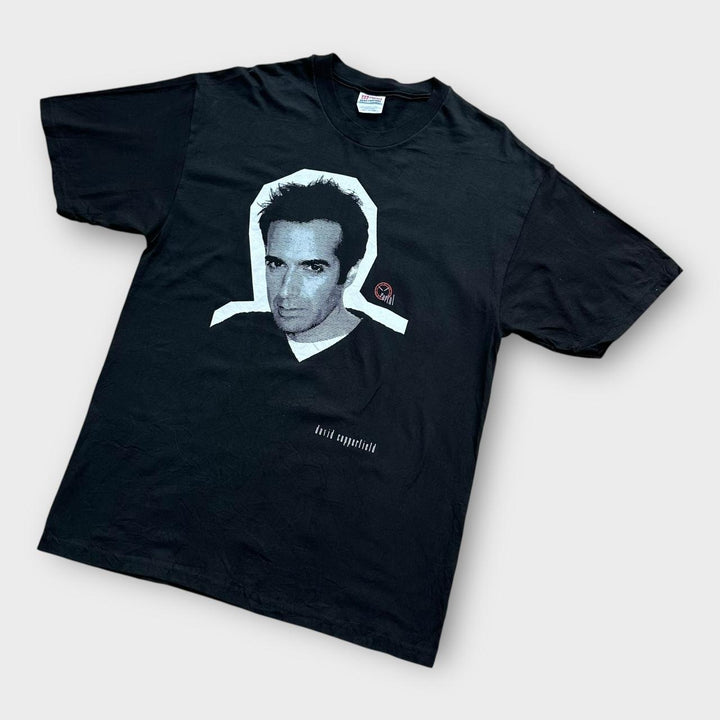 T-shirt con grafica David Copperfield - grande