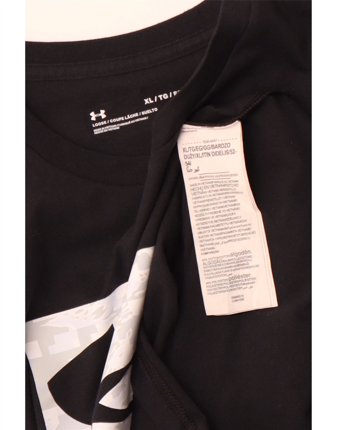 T-shirt grafica da uomo UNDER ARMOUR XL XL in cotone nero