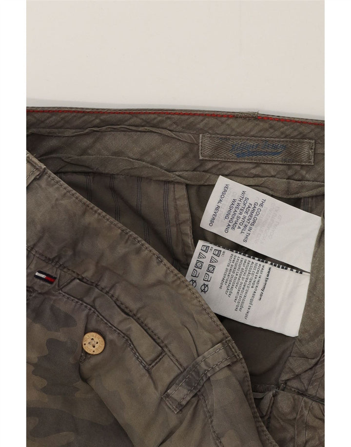 TOMMY HILFIGER Pantaloncini chino da uomo W36 Large in cotone mimetico kaki