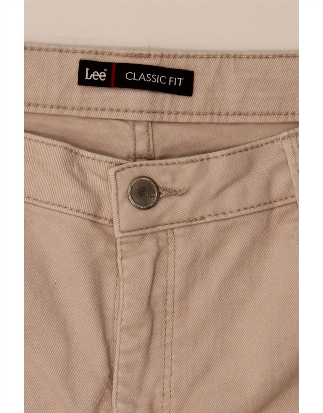 LEE Womens Classic Fit Casual Shorts W32 Large Beige Vintage Lee and Second-Hand Lee from Messina Hembry 