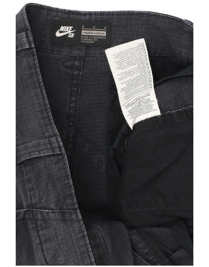 Pantaloncini cargo Nike da uomo medi W32 in cotone grigio a quadri
