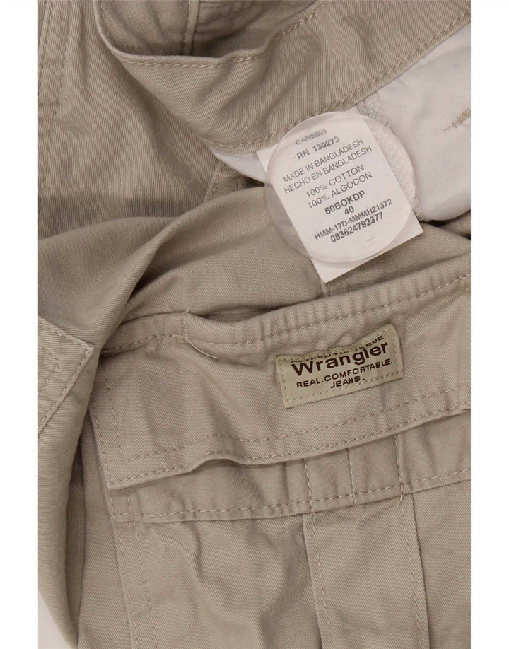 Pantaloncini cargo da uomo Wrangler W40 XL in cotone grigio