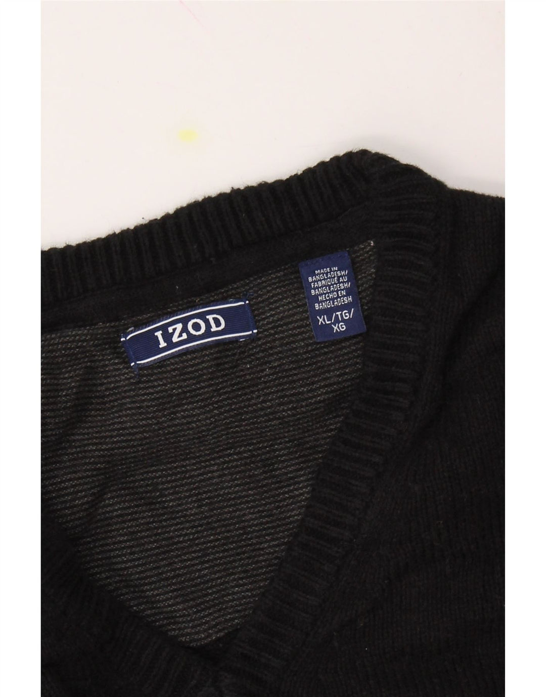 IZOD Mens V-Neck Jumper Sweater XL Black Cotton Vintage Izod and Second-Hand Izod from Messina Hembry 