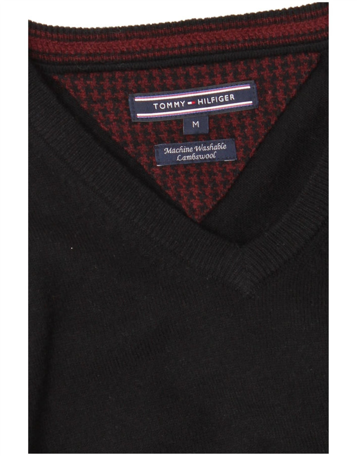 TOMMY HILFIGER Maglione da uomo con scollo a V in lana d'agnello nera media
