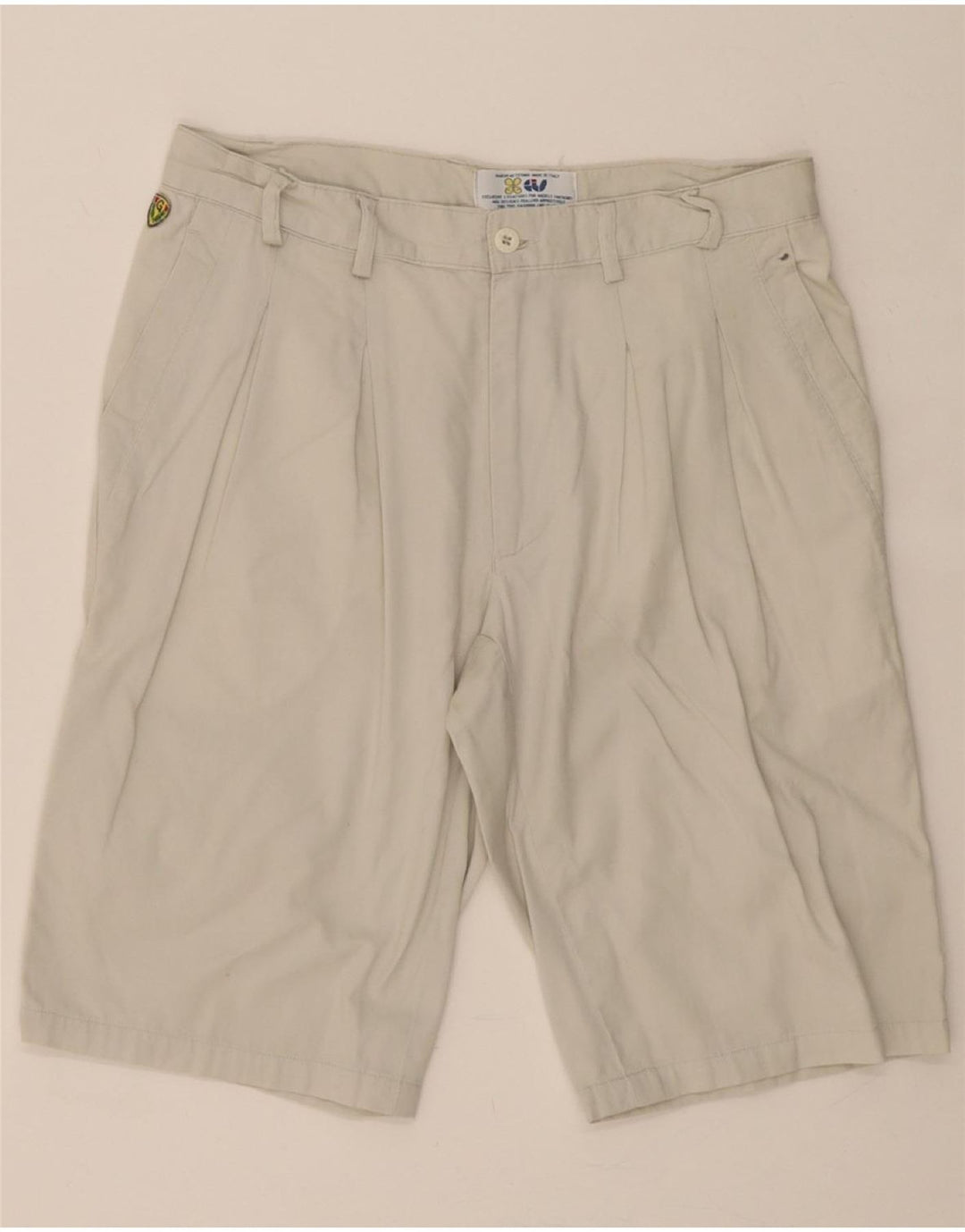 VINTAGE Mens Pegged Casual Shorts W30 Medium  Off White Vintage Vintage and Second-Hand Vintage from Messina Hembry 