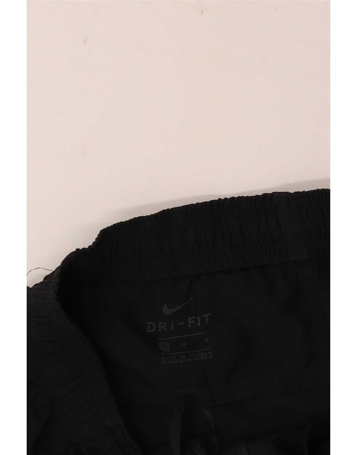 Pantaloncini sportivi Nike Dri Fit da uomo di colore nero medio