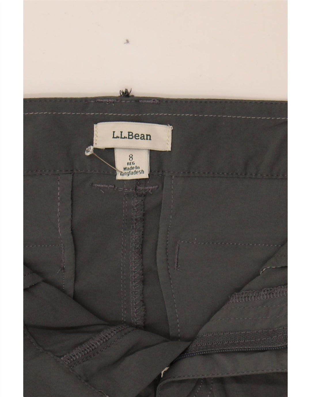 L.L.BEAN Womens Cargo Shorts US 8 Medium W30  Grey Nylon Vintage L.L.Bean and Second-Hand L.L.Bean from Messina Hembry 