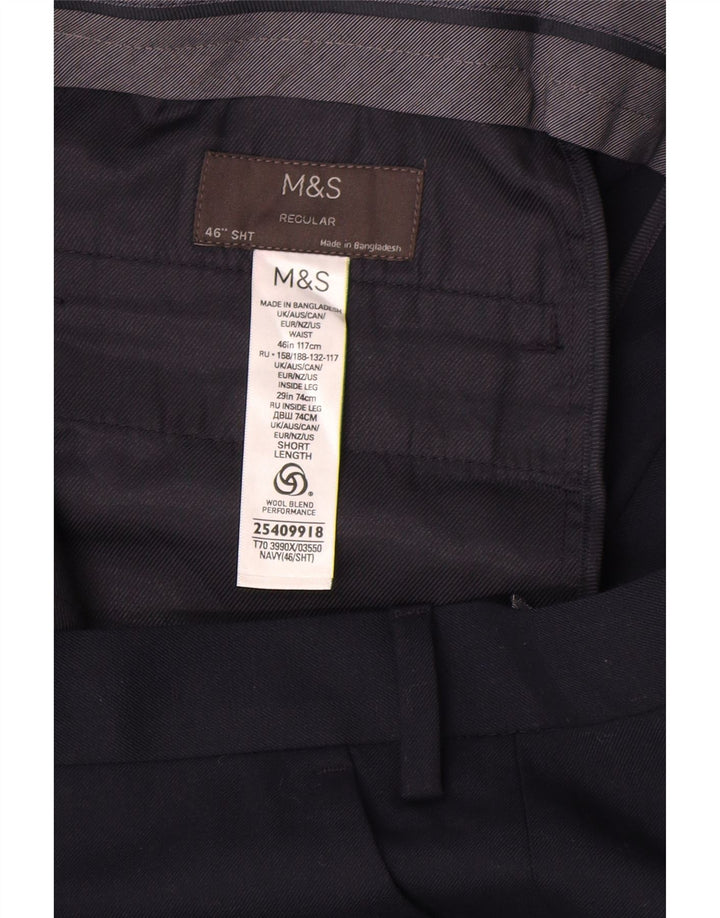Pantaloni da abito corti da uomo Marks & Spencer vestibilità regolare W46 L29 Blu Navy