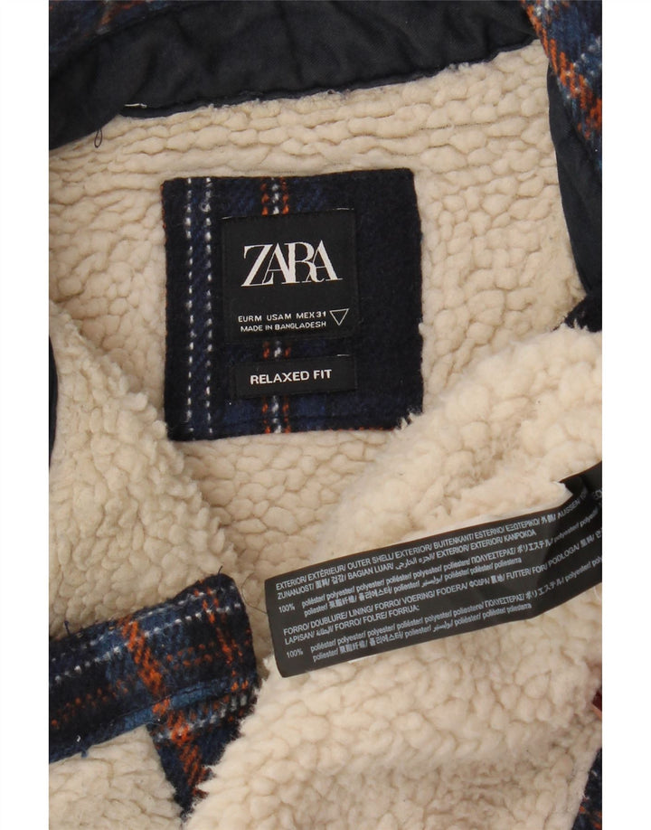 Camicia Zara da uomo in flanella sherpa dalla vestibilità rilassata, scozzese medio blu navy