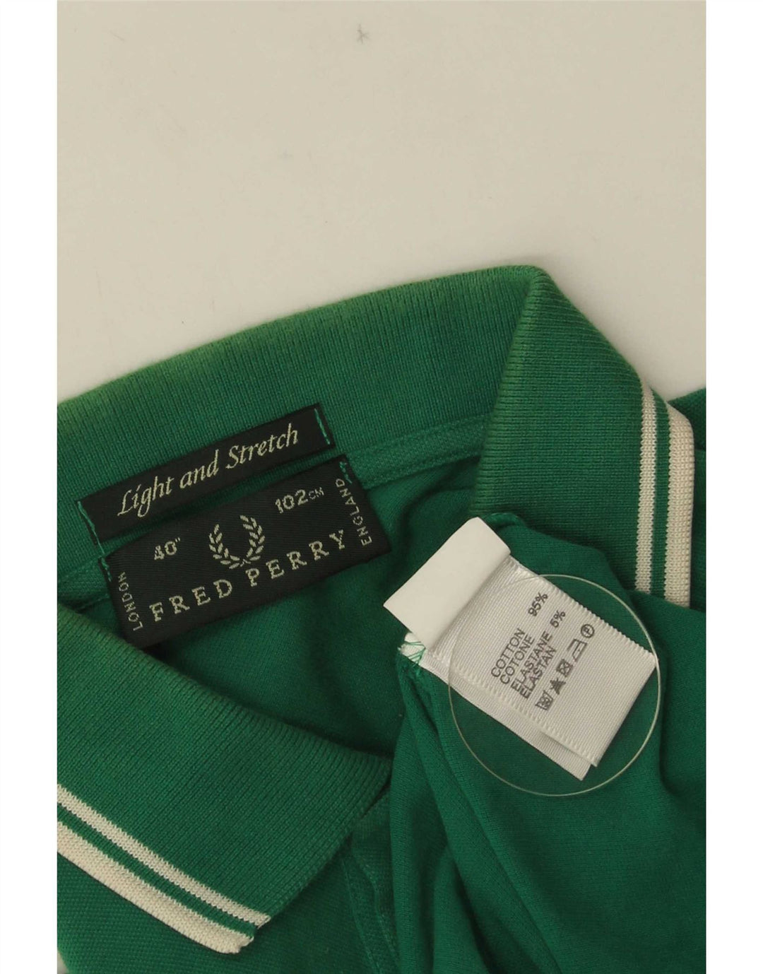 Polo Fred Perry da uomo leggera ed elasticizzata piccola in cotone verde