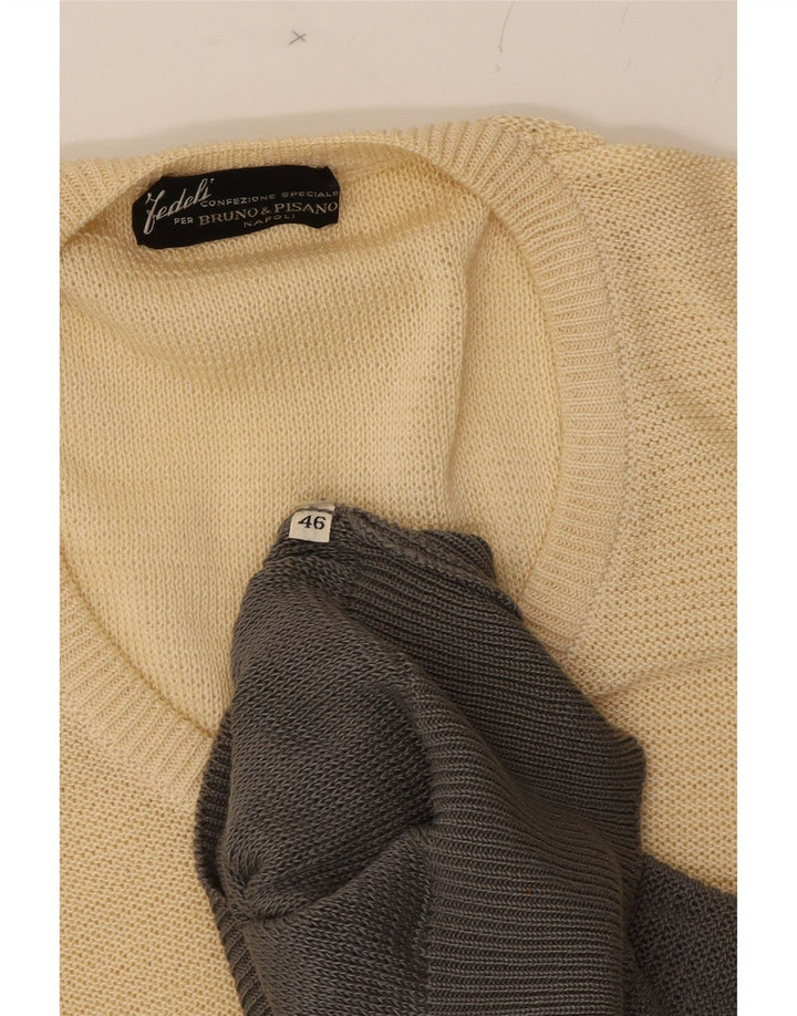 VINTAGE Mens V-Neck Jumper Sweater IT 46 Small Beige Colourblock Vintage Vintage and Second-Hand Vintage from Messina Hembry 
