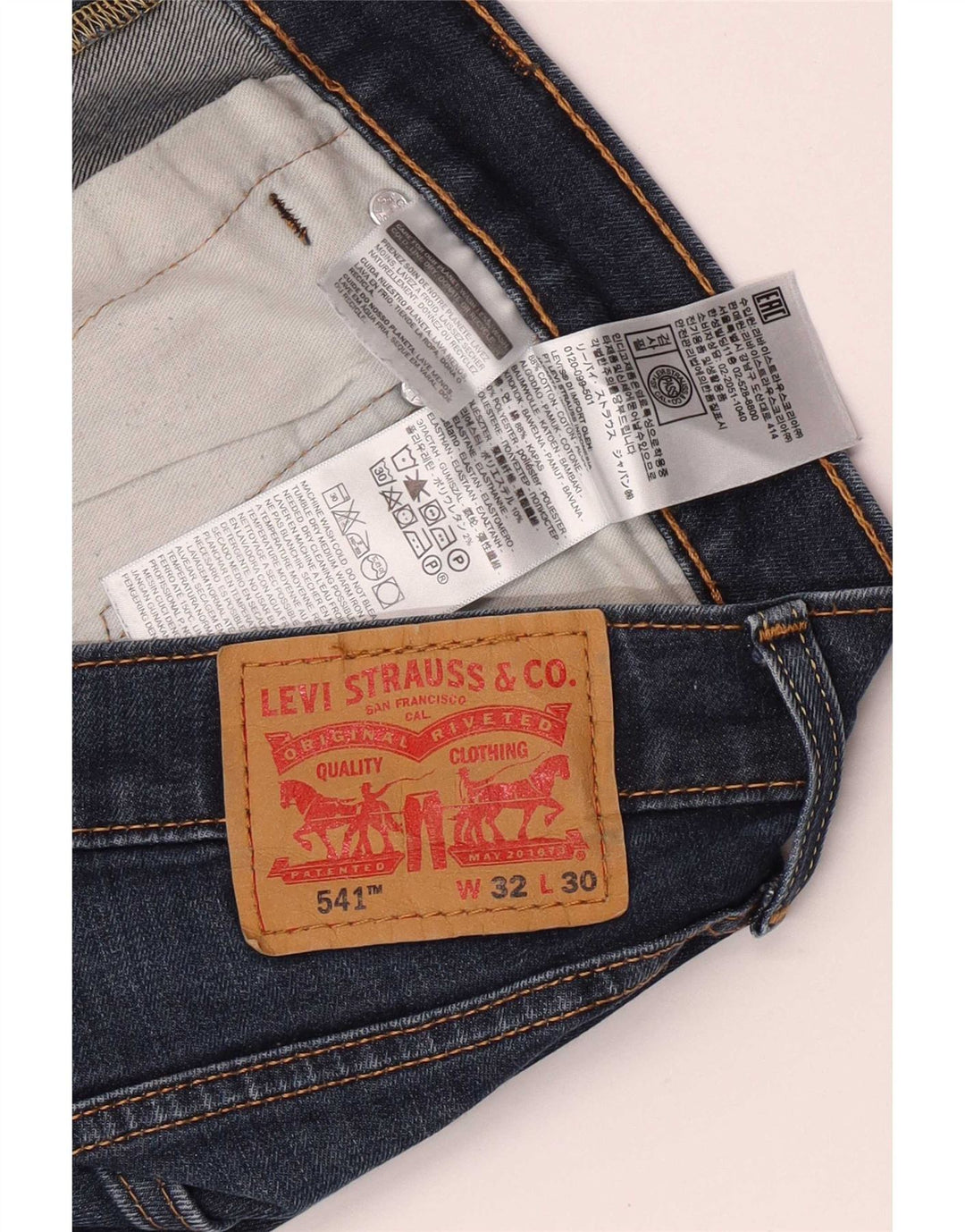 Levi's Uomo 541 Jeans affusolati W32 L30 Cotone blu