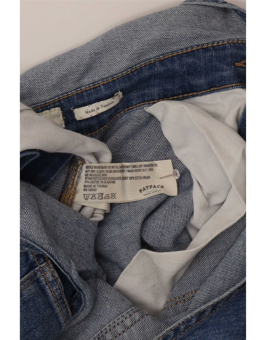 Pantaloncini di jeans con salopette invecchiata da donna Fat Face UK 12 medio W32 blu