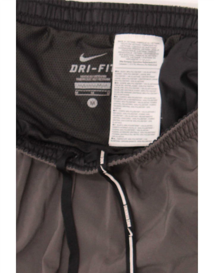 Pantaloncini sportivi Nike da uomo in poliestere grigio medio