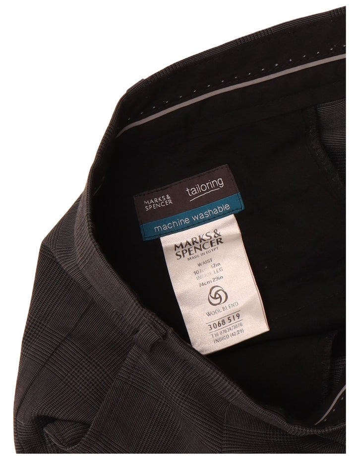 Pantaloni da abito corto sartoriale da uomo Marks & Spencer W42 L26 Blu navy