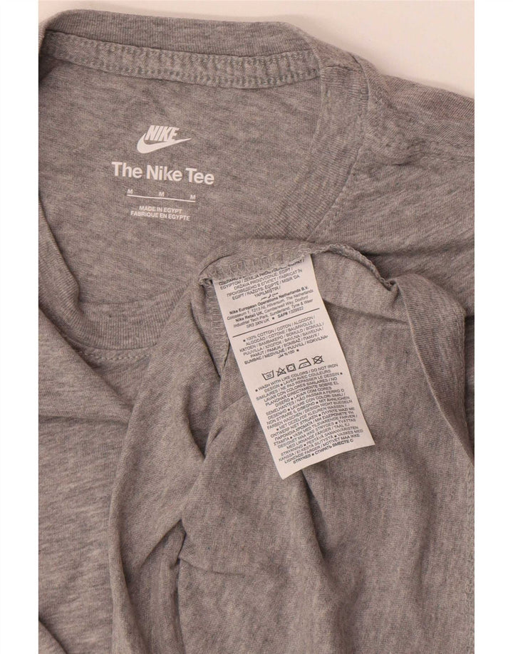 T-shirt grafica da uomo Nike Top in cotone grigio medio