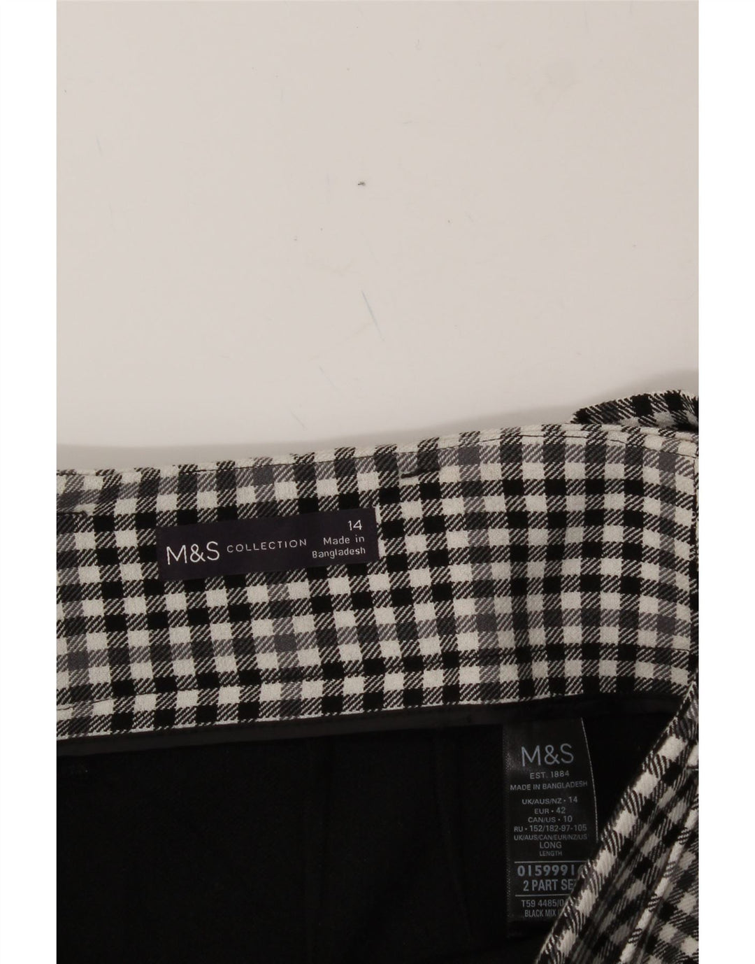 MARKS & SPENCER Womens Straight Skirt UK 14 Large W32  Grey Gingham Vintage Marks & Spencer and Second-Hand Marks & Spencer from Messina Hembry 
