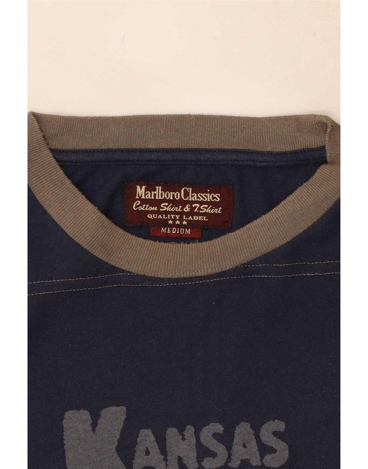 T-shirt grafica da uomo Marlboro Classics Top in cotone blu navy medio