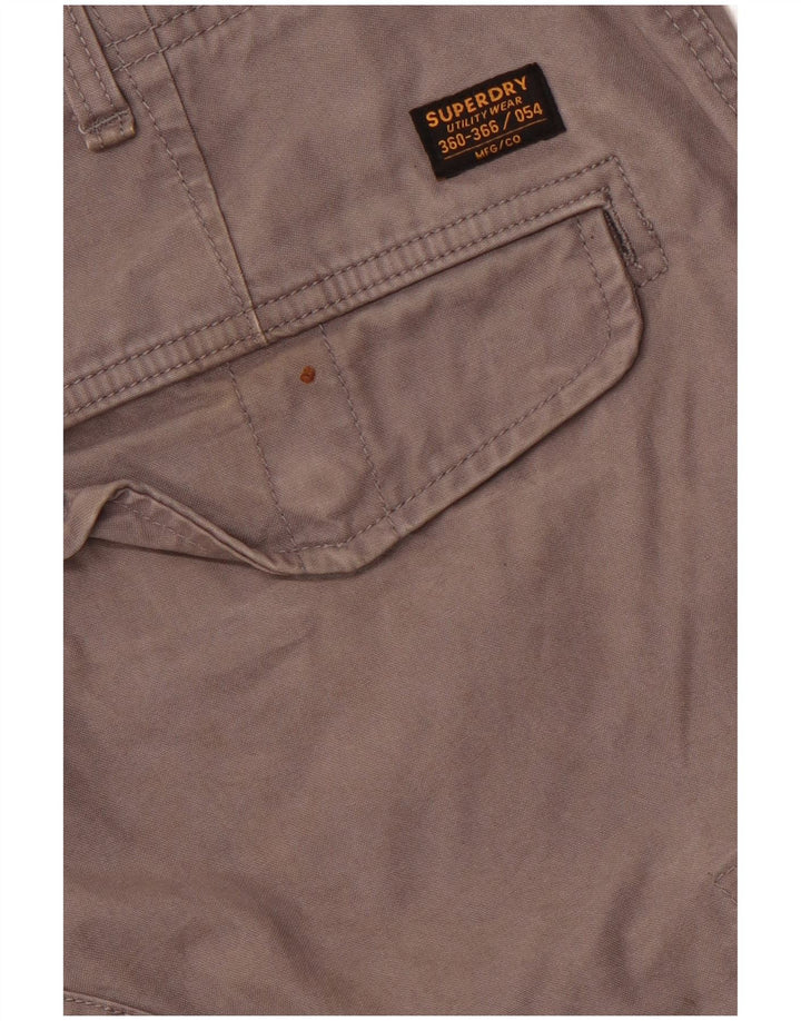 Pantaloncini cargo da uomo SUPERDRY W36 Large in cotone grigio