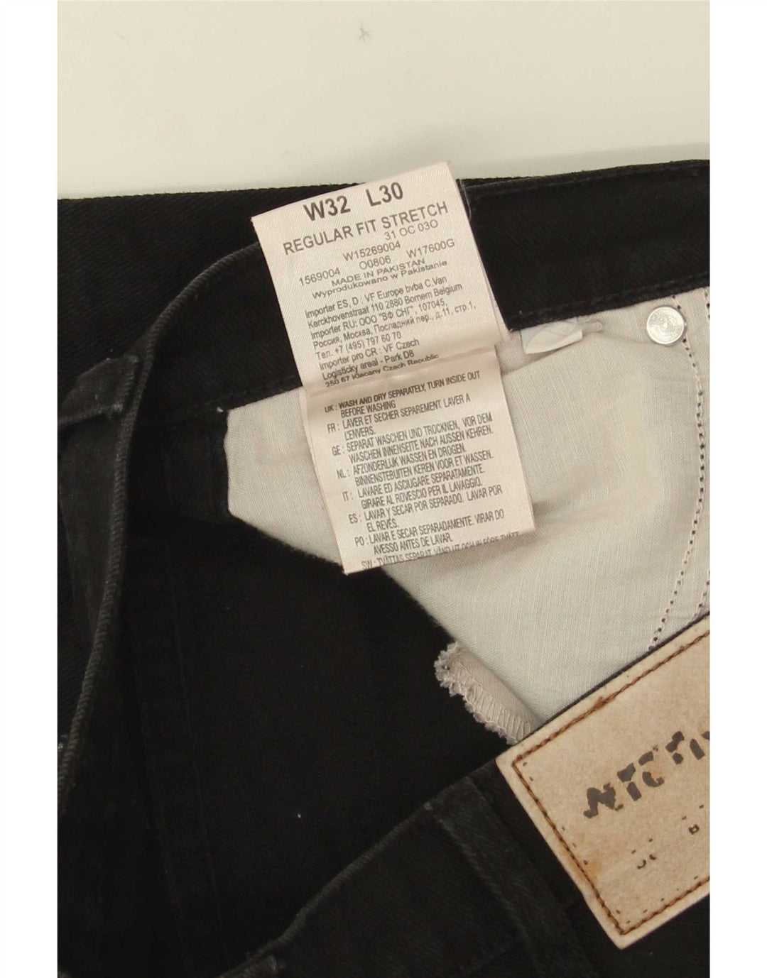 Jeans dritti da uomo Wrangler vestibilità regolare W32 L30 cotone nero