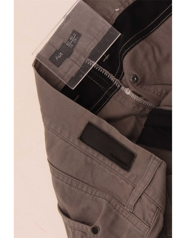 Pantaloni corti dritti autografi da uomo Marks & Spencer W40 L25 grigi