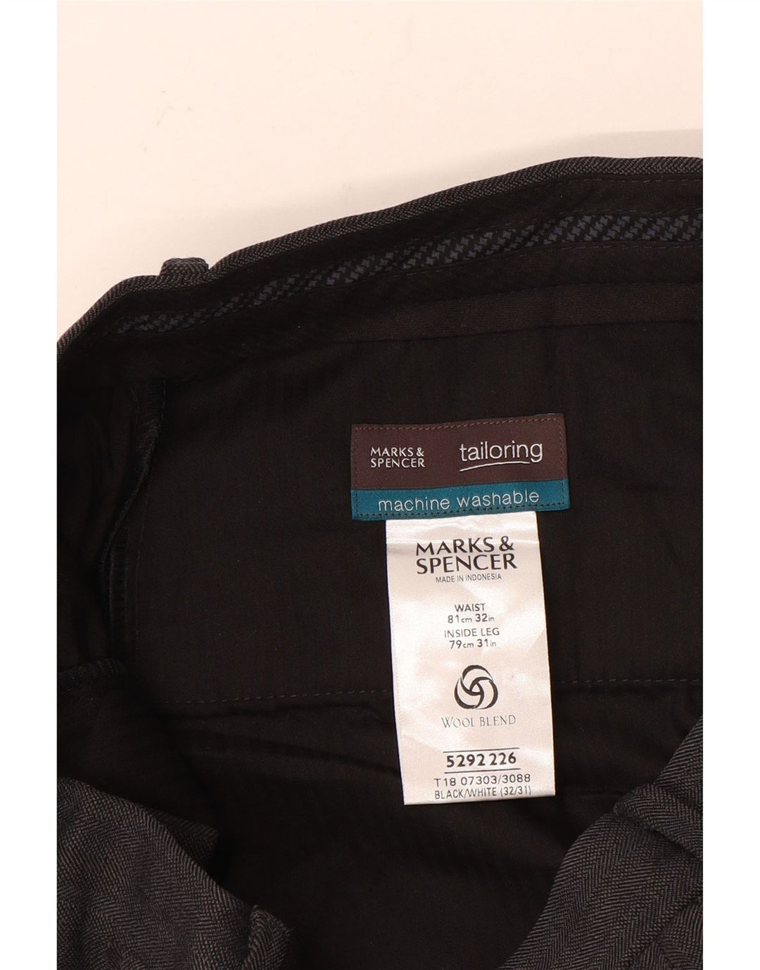 Pantaloni da abito dritti da uomo Marks & Spencer W32 L31 poliestere grigio