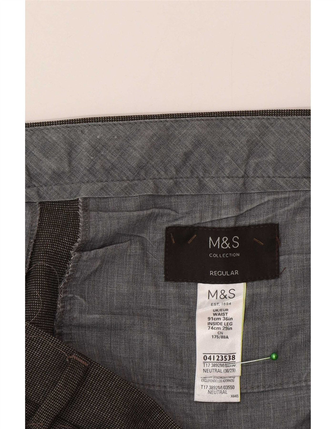 Pantaloni da abito regolari da uomo Marks & Spencer W36 L29 Poliestere a quadri grigi