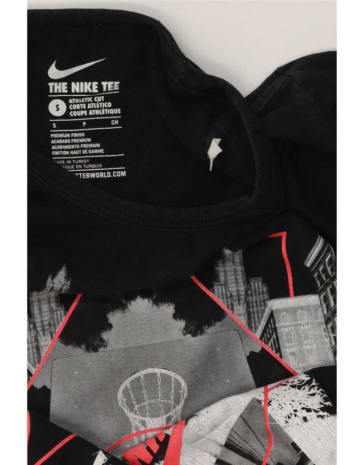 T-shirt grafica Nike da uomo con taglio atletico, piccola, nera