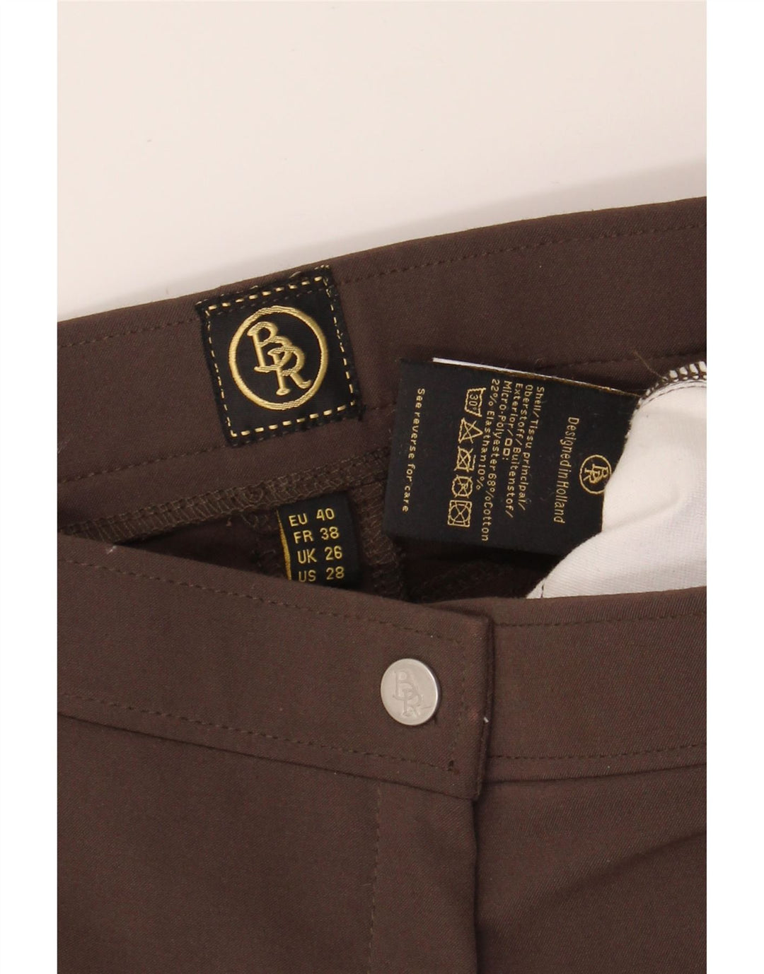 VINTAGE Womens Slim Stirrup Chino Trousers W26 L31 Brown Polyester Vintage Vintage and Second-Hand Vintage from Messina Hembry 