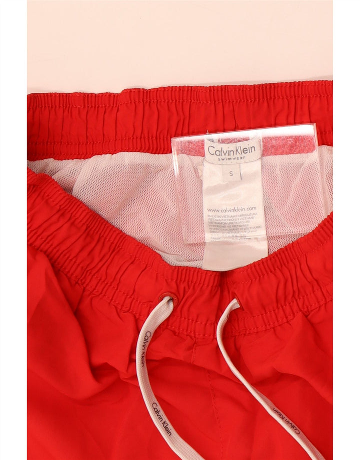 Pantaloncini da bagno grafici da uomo Calvin Klein piccoli in poliestere rosso