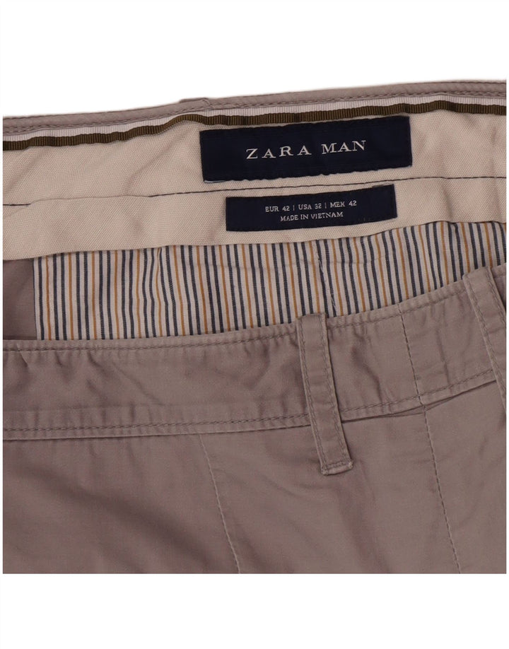 Pantaloncini chino con pegging da uomo Zara EU 42 Large W32 Grigi