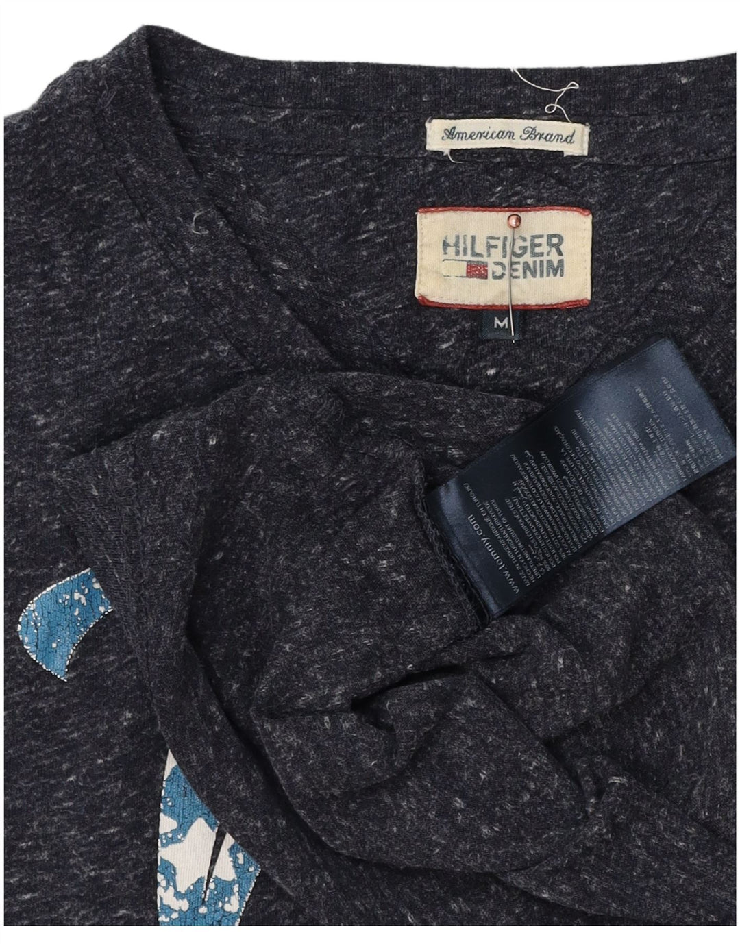 T-shirt grafica da uomo Tommy Hilfiger Top in poliestere chiazzato blu navy medio