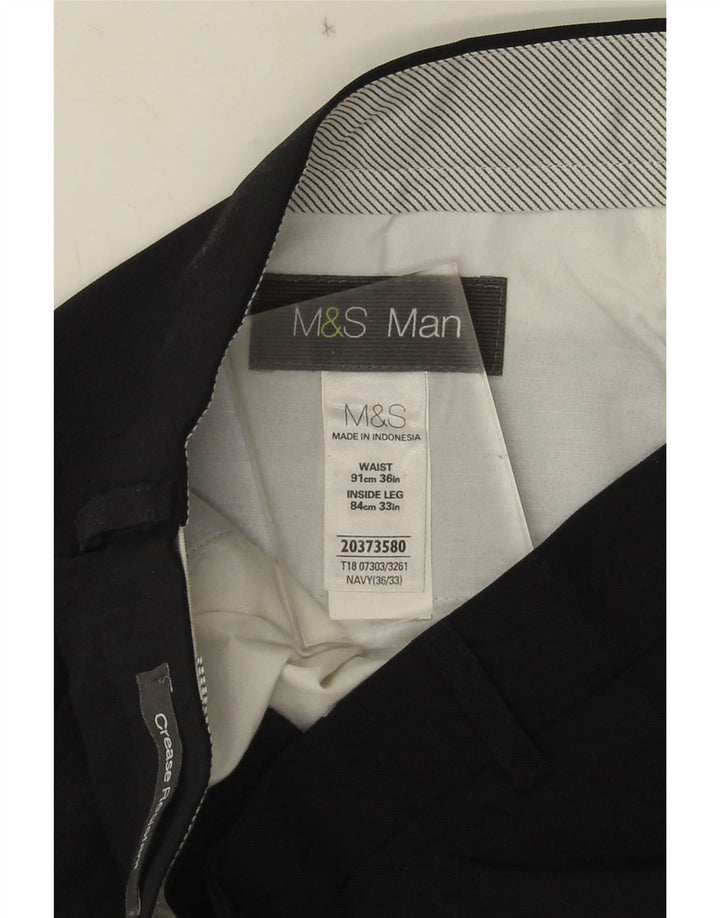 Pantaloni da abito dritti da uomo Marks & Spencer W36 L33 poliestere blu navy