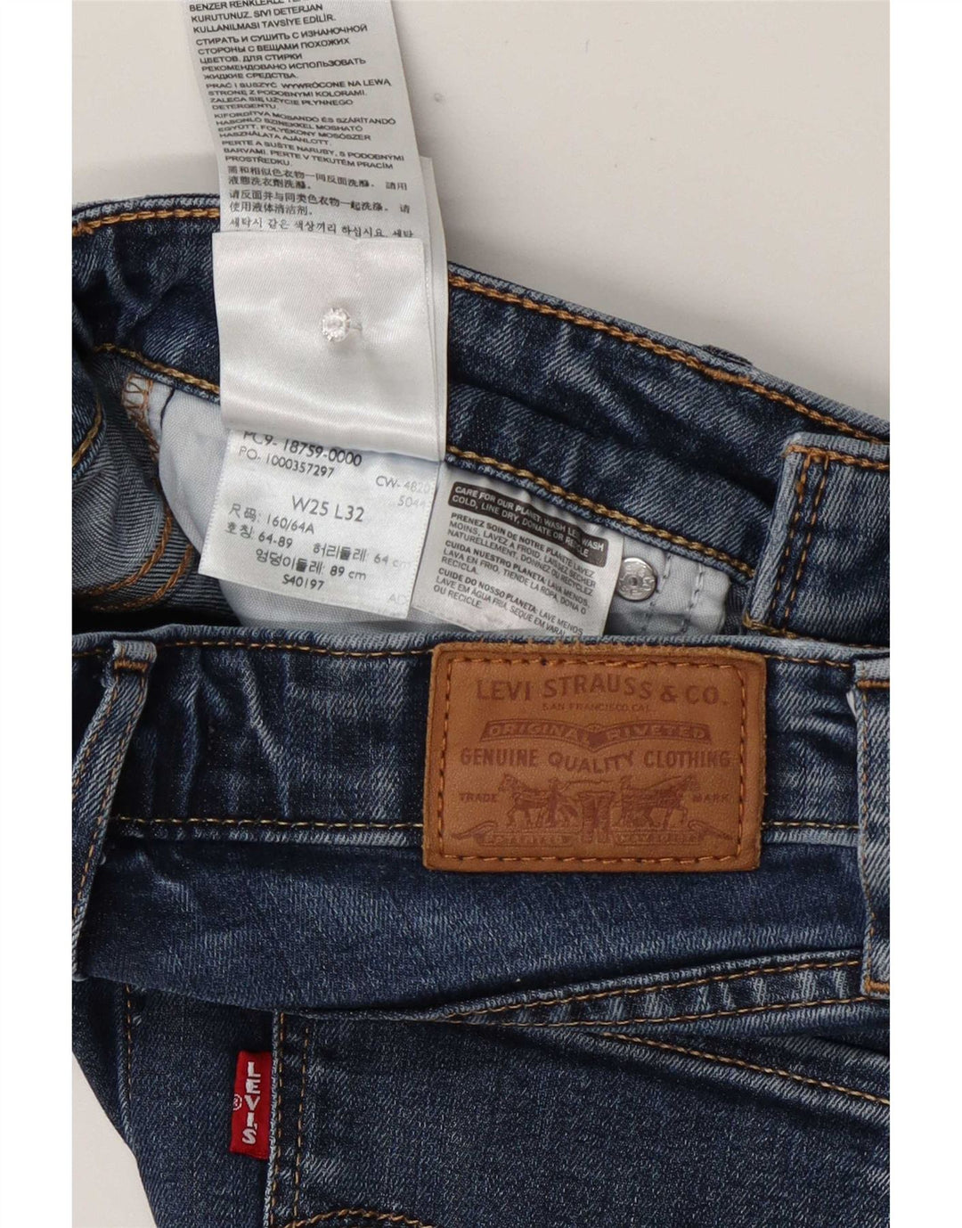 Jeans Levi's da donna 725 bootcut a vita alta W25 L32 Lyocell blu