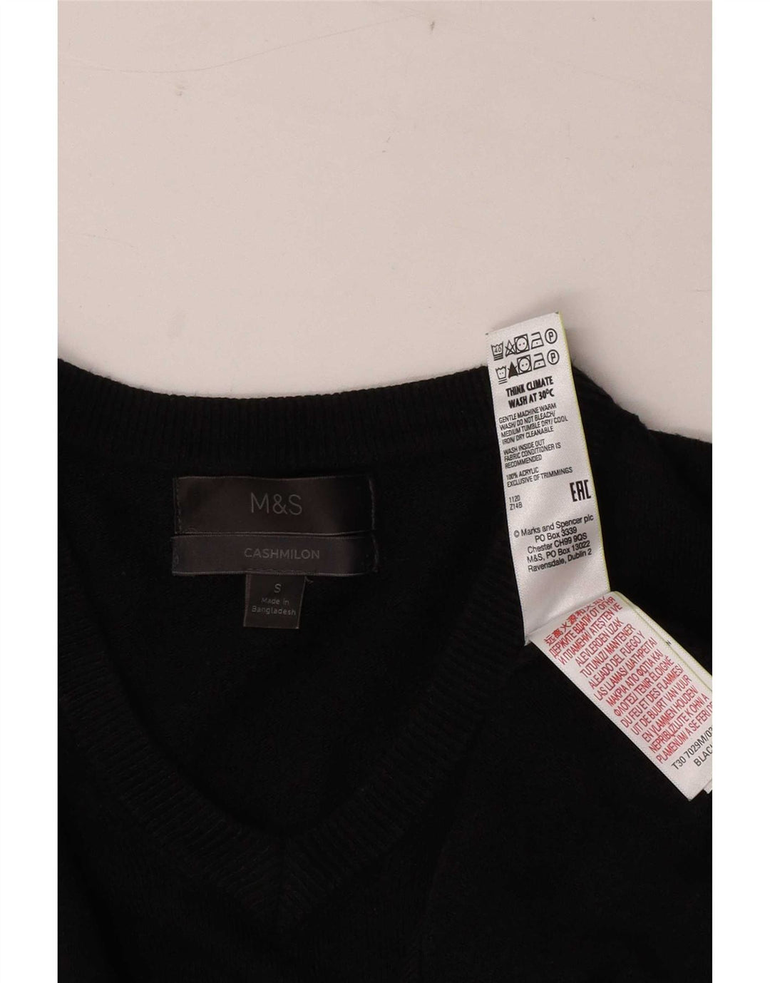 Maglione da uomo con scollo a V Marks & Spencer piccolo acrilico nero