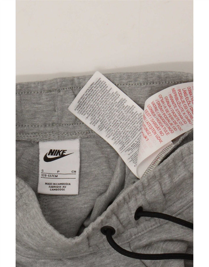 Pantaloni della tuta da ragazzo Nike Joggers 8-9 anni Small Grey Colourblock