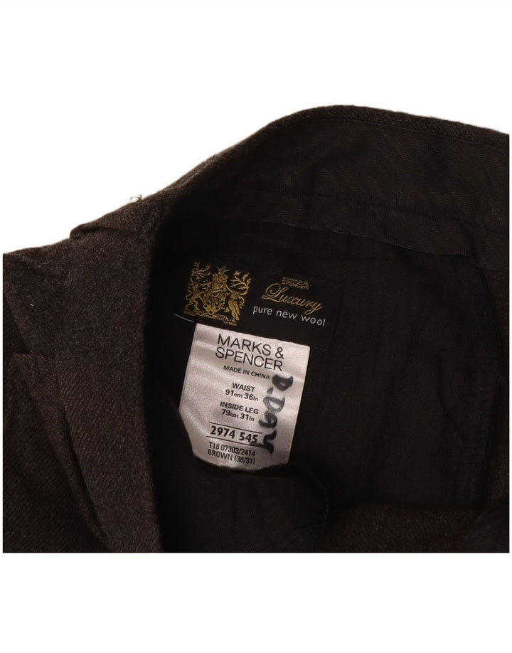 Pantaloni da abito dritti corti Marks & Spencer da uomo W36 L24 lana marrone