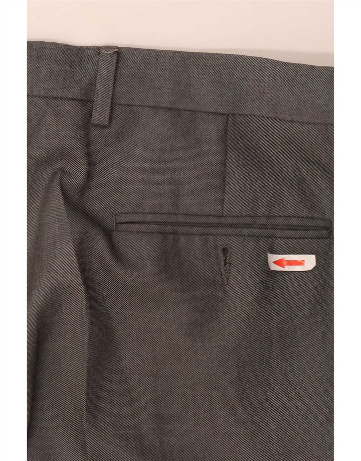 Pantaloni da abito con pegging da uomo Marks & Spencer W36 L31 poliestere grigio