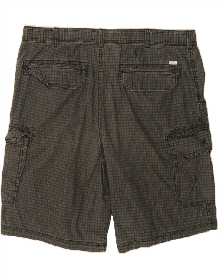 IZOD Mens Cargo Shorts W40 XL Grey Check Cotton Vintage Izod and Second-Hand Izod from Messina Hembry 