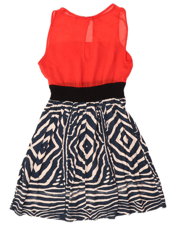 Abito a trapezio basic da donna Zara senza maniche UK 12 rosso medio geometrico moderno